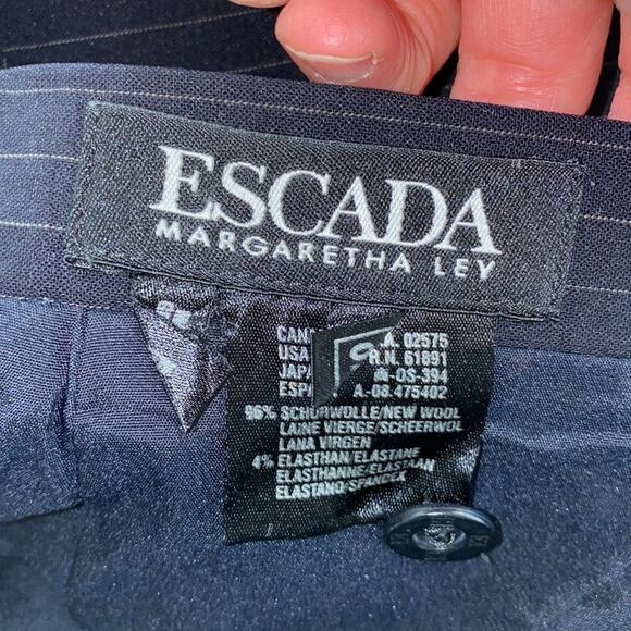 Escada Vintage Pinstripe Skirt & Blazer Set Sz 10 Lightweight Fitted Designer - Picture 16 of 16